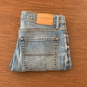 Lucky Brand Mens 32x32 105 Slim Taper Jean